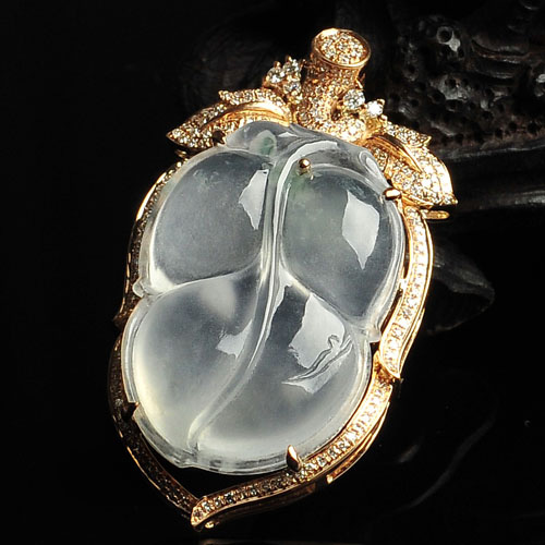 冰玻种略飘花缅甸翡翠A货镶玫瑰金金枝玉叶胸坠（真钻）