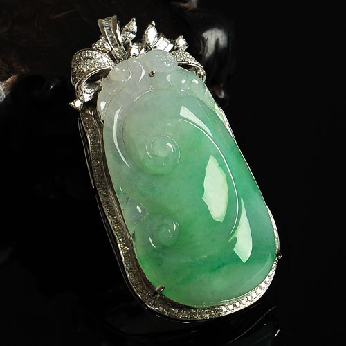 冰种翠色缅甸翡翠A货镶白金如意胸坠（真钻）