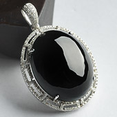 冰种墨翠缅甸翡翠A货镶白金椭圆胸坠（真钻）