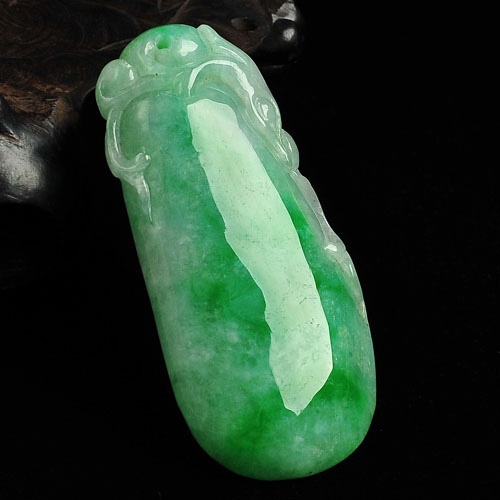 糯冰种翠色缅甸翡翠A货福瓜挂件