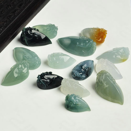 冰种晴水缅甸翡翠A货龙头戒面（一批走）