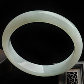 糯冰种晴水缅甸翡翠A货手镯（55.8mm）