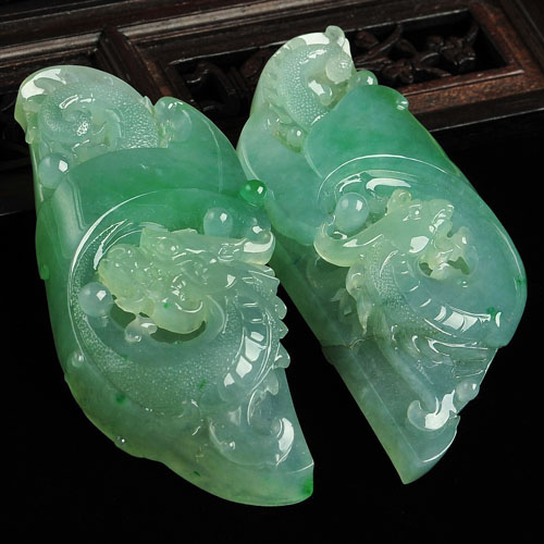 冰种翠色缅甸翡翠A货龙凤呈祥挂件（一对）