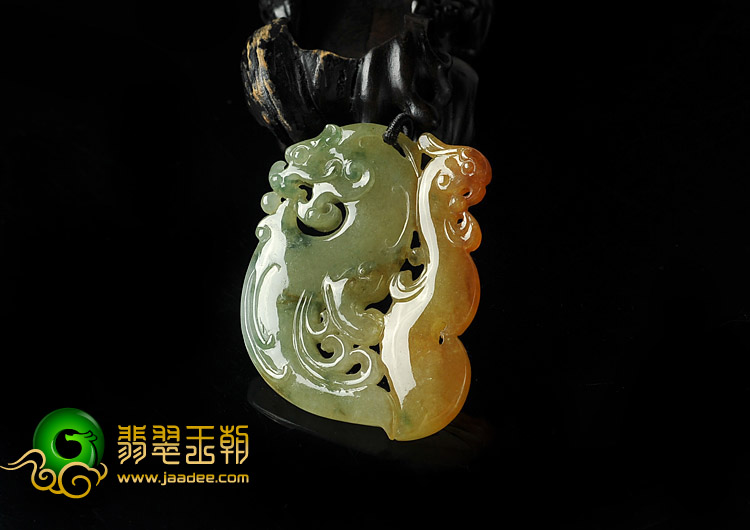 冰种黄翡飘花缅甸翡翠A货龙飞凤舞挂件