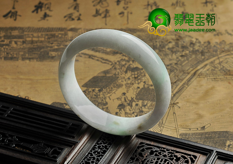 糯冰种飘翠缅甸翡翠A货手镯（57.8mm）