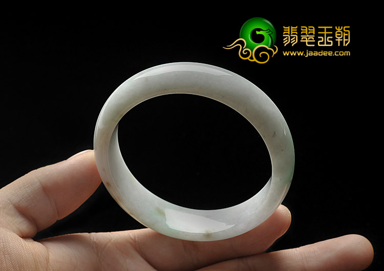 糯冰种飘翠缅甸翡翠A货手镯（57.8mm）