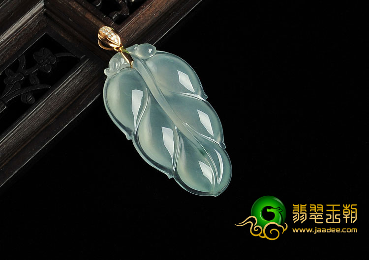 冰种晴水略飘花缅甸翡翠A货叶子挂件