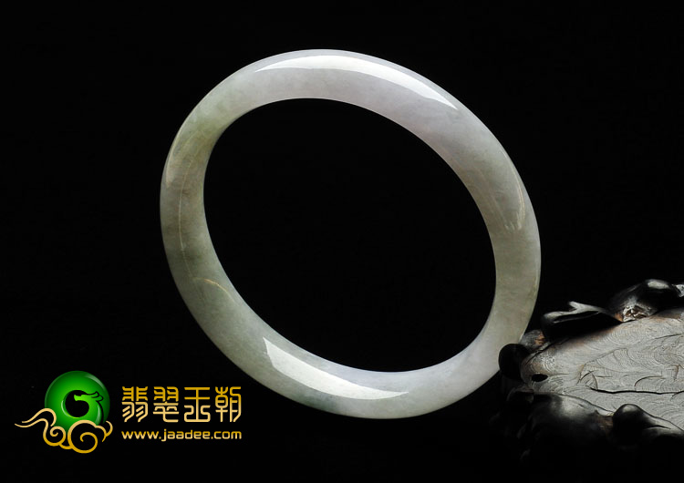 糯冰种淡春略飘花缅甸翡翠A货手镯（58.8mm）