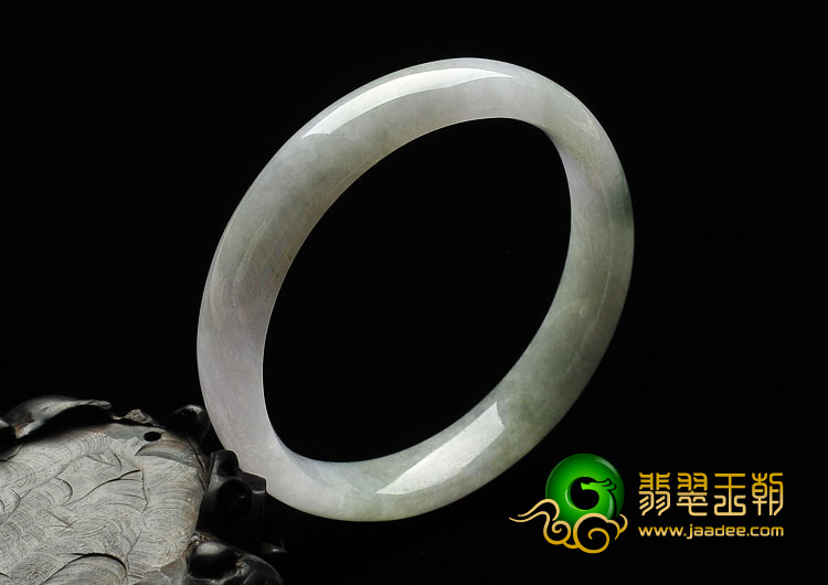 糯冰种淡春略飘花缅甸翡翠A货手镯（58.8mm）