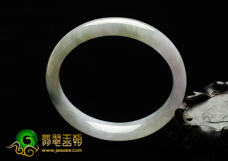 糯冰种淡春略飘花缅甸翡翠A货手镯（58.8mm）