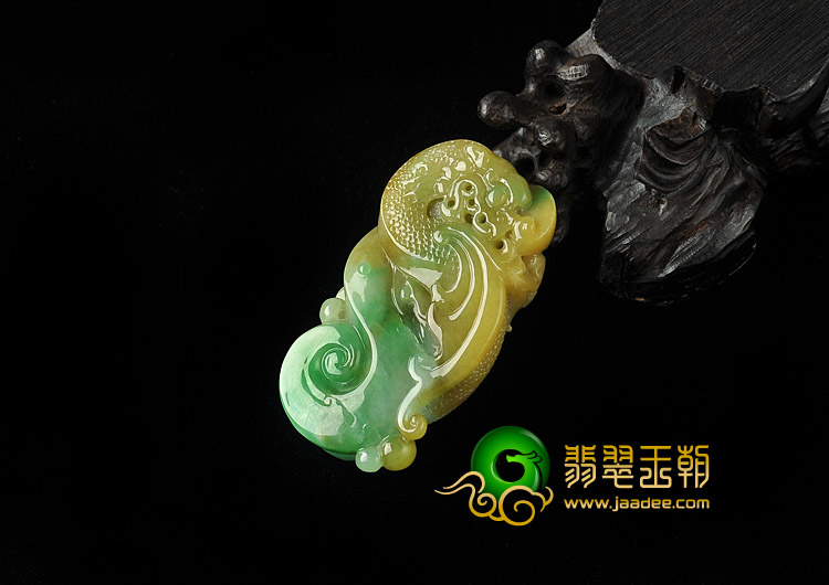糯冰种黄加绿缅甸翡翠A货龙挂件