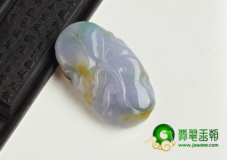 糯冰种三彩缅甸翡翠A货年年有余挂件