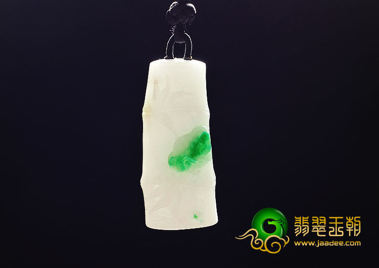 糯冰种白底青缅甸翡翠A货节节高挂件