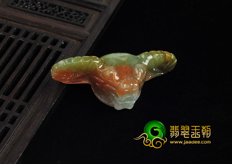 糯冰种褐红翡缅甸翡翠A货牛头挂件