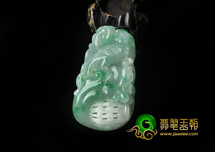 冰种飘翠缅甸翡翠A货花开富贵挂件