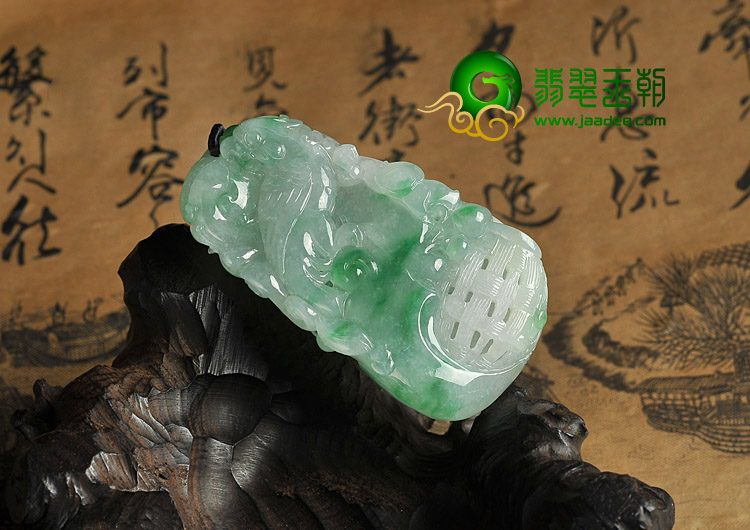 冰种飘翠缅甸翡翠A货花开富贵挂件