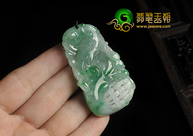 冰种飘翠缅甸翡翠A货花开富贵挂件