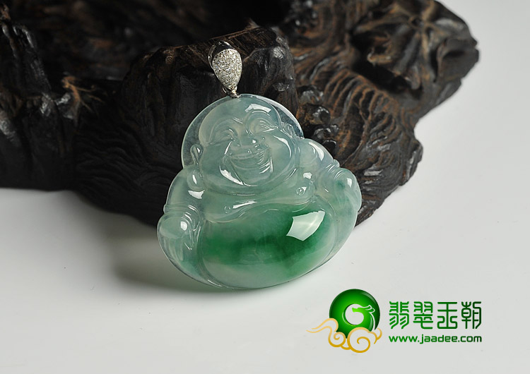 冰种阳绿缅甸翡翠A货玉佛挂件