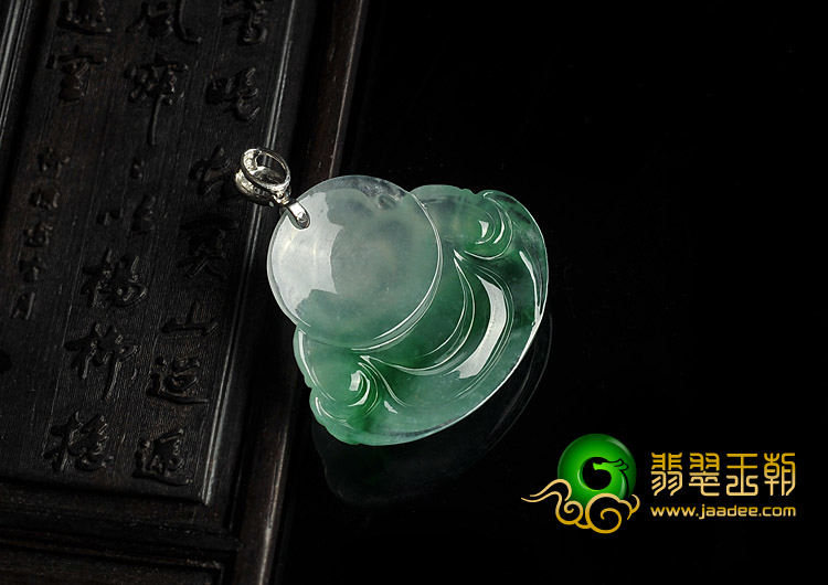 冰种阳绿缅甸翡翠A货玉佛挂件