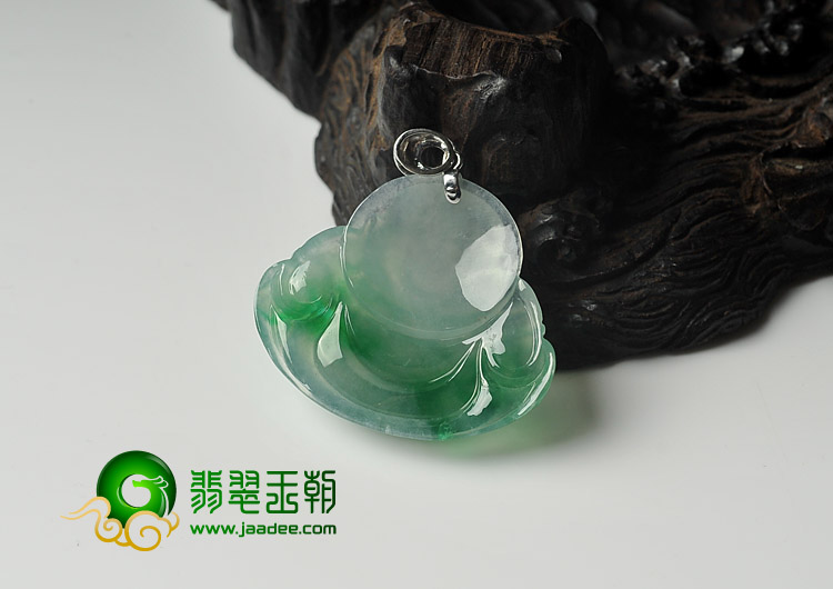 冰种阳绿缅甸翡翠A货玉佛挂件