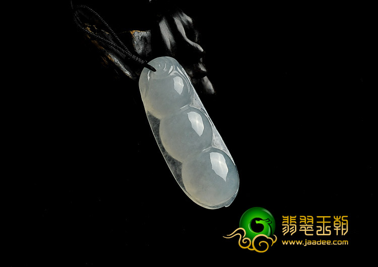 冰种晴水缅甸翡翠A货四季豆挂件