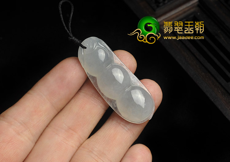 冰种晴水缅甸翡翠A货四季豆挂件