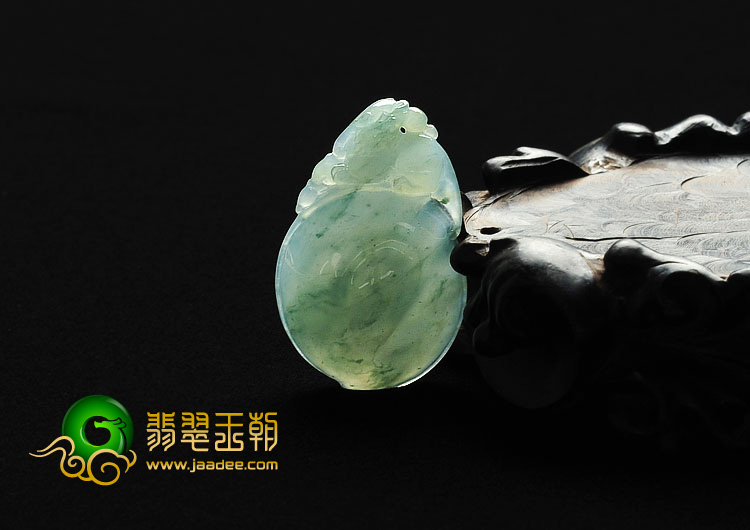 冰种飘花缅甸翡翠A货貔貅报福挂件