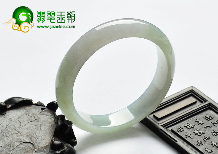 糯冰种晴水缅甸翡翠A货手镯（55.8mm）