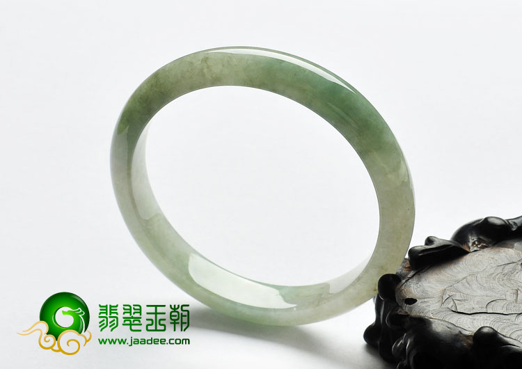 糯冰种晴水缅甸翡翠A货手镯（58.6mm）