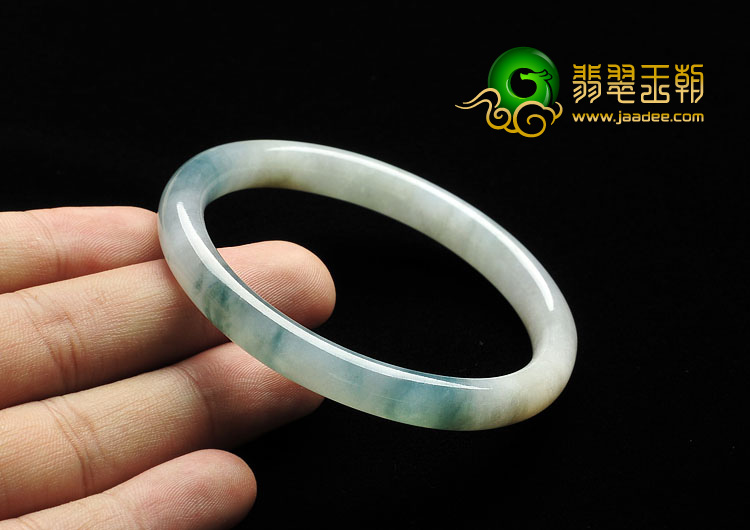 糯冰种飘花缅甸翡翠A货圆条手镯（56.9mm）