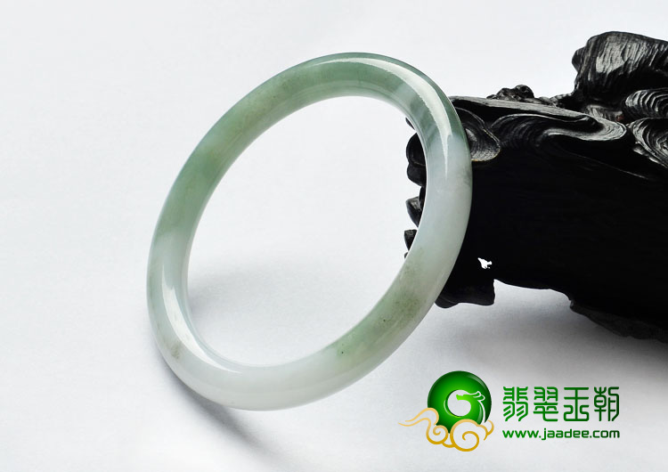 糯冰种晴水缅甸翡翠A货圆条手镯（54.2mm）