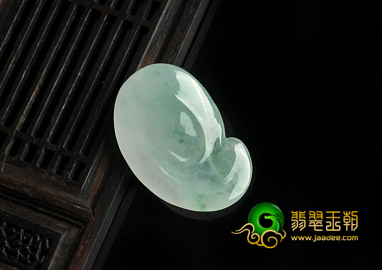 冰种飘花缅甸翡翠A货观音头挂件
