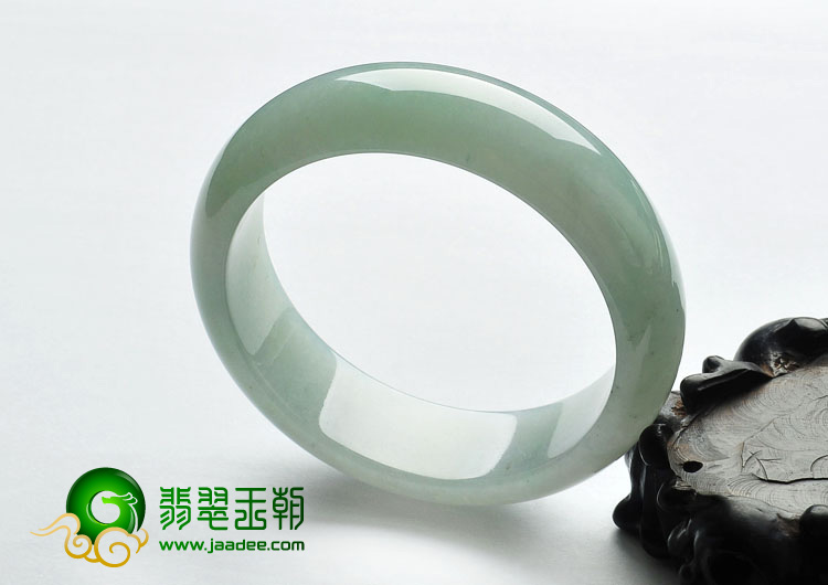 糯冰种晴水缅甸翡翠A货手镯（57.4mm）