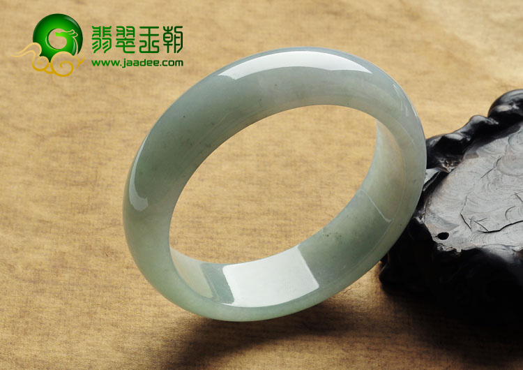 糯冰种晴水缅甸翡翠A货手镯（57.4mm）