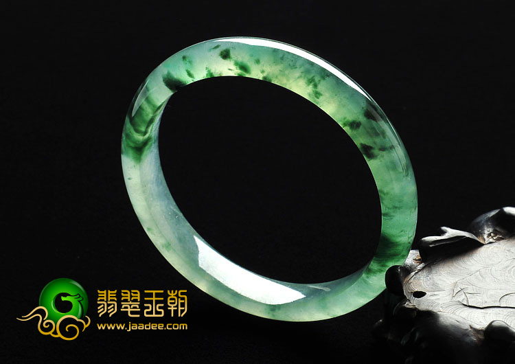 冰玻种飘花缅甸翡翠A货手镯（55.6mm）