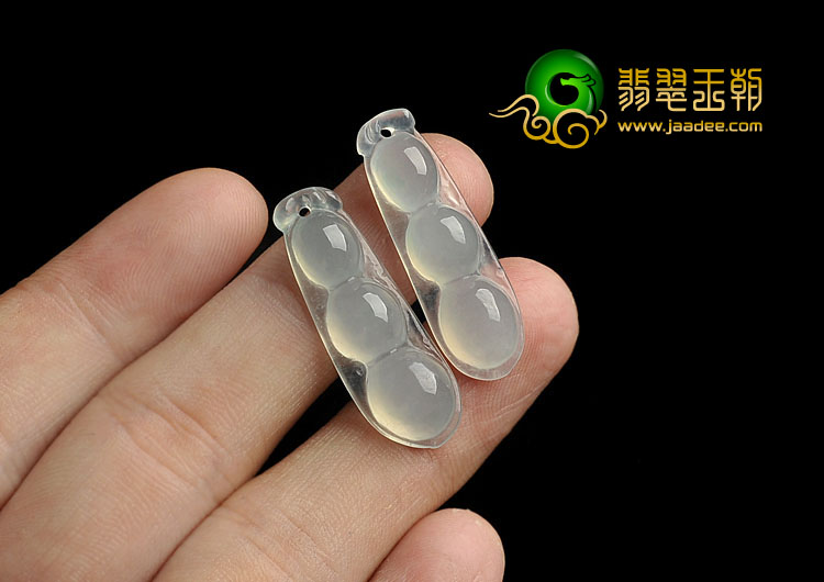 冰种晴水缅甸翡翠A货四季豆挂件（一对）