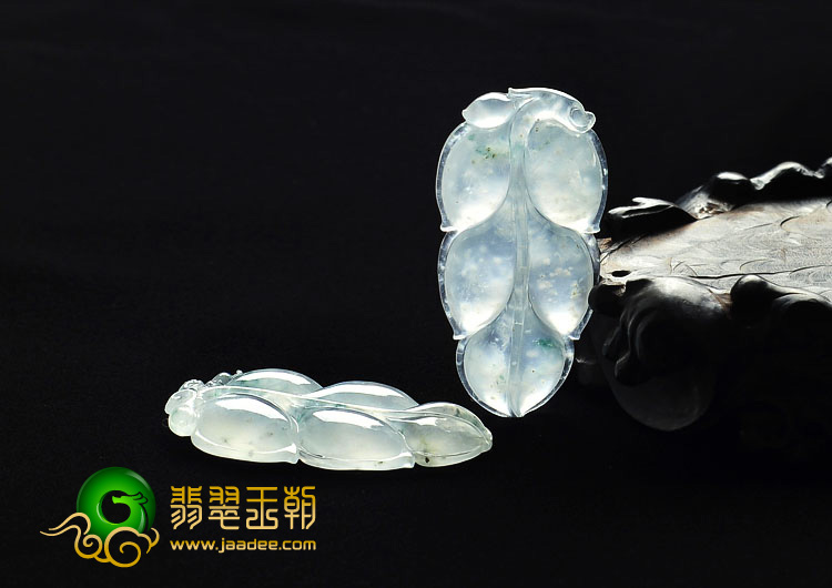 冰种略飘花缅甸翡翠A货叶子挂件（一对）