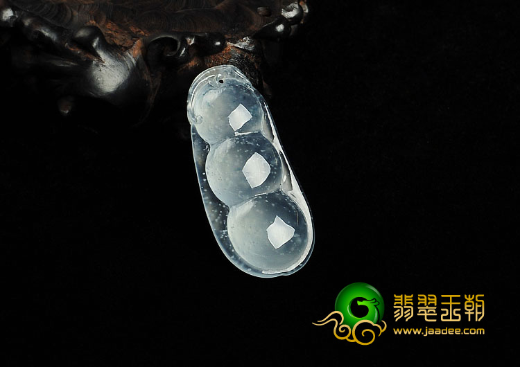 冰玻种略飘花缅甸翡翠A货连中三元挂件