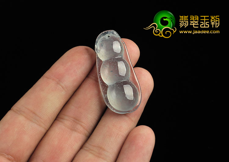 冰玻种略飘花缅甸翡翠A货连中三元挂件