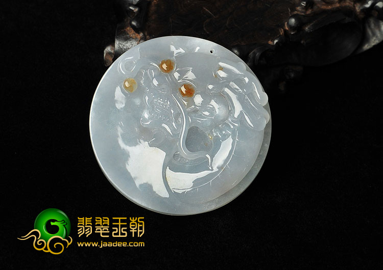冰种晴水略带红翡缅甸翡翠A货龙牌挂件