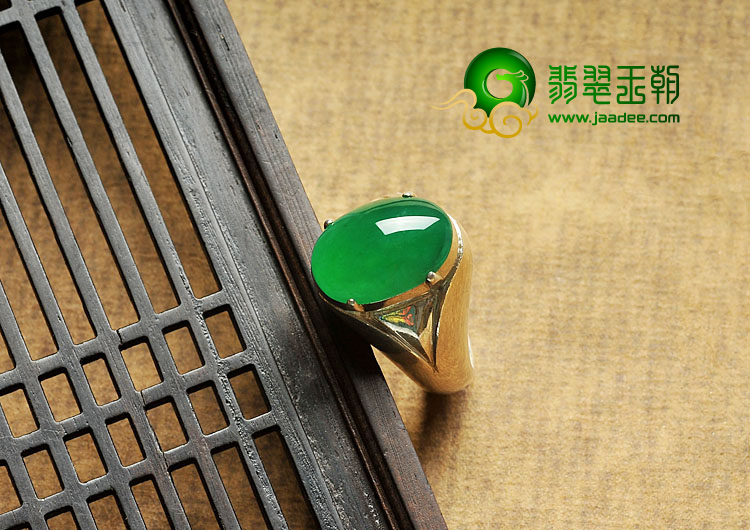 冰种正阳绿缅甸翡翠A货戒面