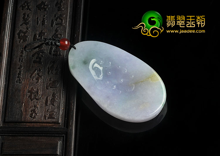 糯冰种春带彩缅甸翡翠A货龙牌挂件
