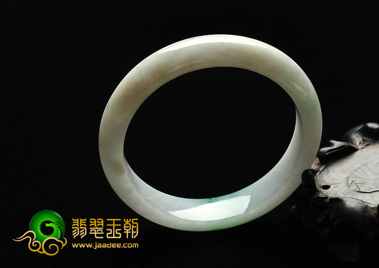 糯冰种飘翠缅甸翡翠A货手镯（55.8mm）