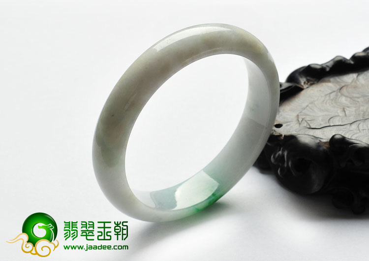 糯冰种飘翠缅甸翡翠A货手镯（55.8mm）