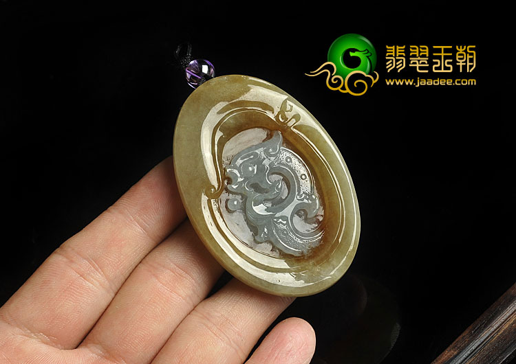 糯冰种褐黄翡晴水缅甸翡翠A货仿古龙牌挂件
