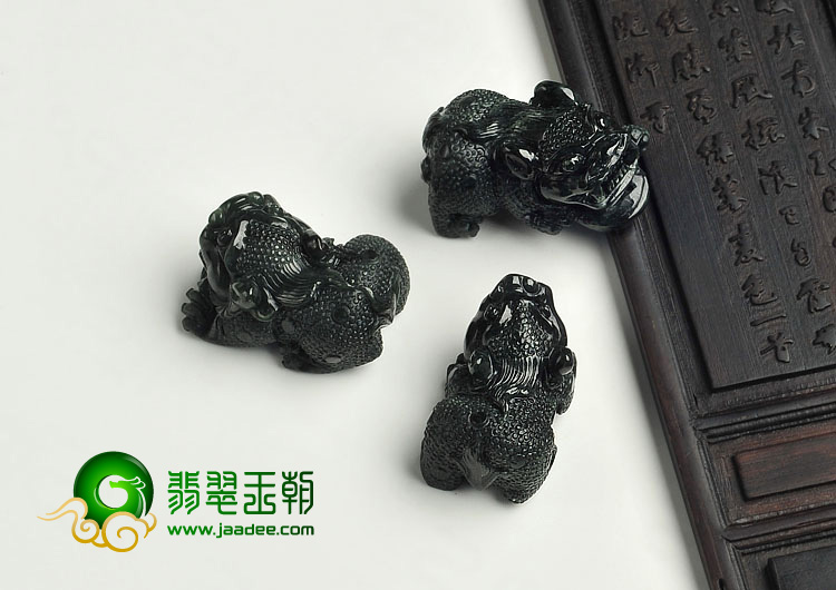 细糯种墨翠缅甸翡翠A货貔貅挂件（单价）