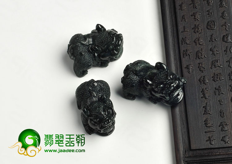 细糯种墨翠缅甸翡翠A货貔貅挂件（单价）