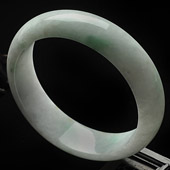 糯冰种飘翠缅甸翡翠A货手镯（57.8mm）