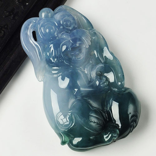 冰种蓝水缅甸翡翠A货卡通兔挂件
