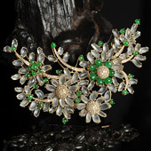 玻璃种无色（阳绿）缅甸翡翠A货镶玫瑰金胸坠（真钻）